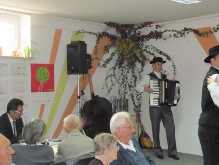 Tradicionalno srečanje starejših občanov starih 70 in več let 2015 19